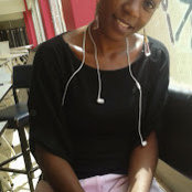 Adeline Mmbones foto