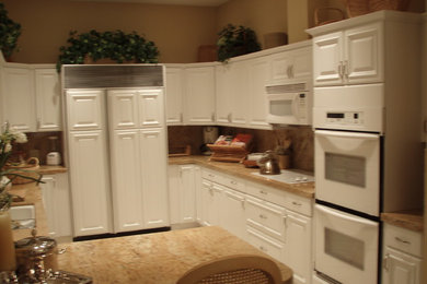 Inspiration for a timeless kitchen remodel in Los Angeles