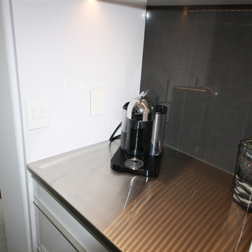 Clapham Cove, Winnipeg, MB R2N 4M9
