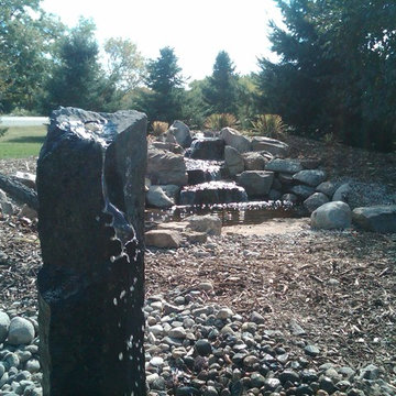 Fountainscapes: Bubbling Boulder, Spilling Urns, and Other Vignette Fountains