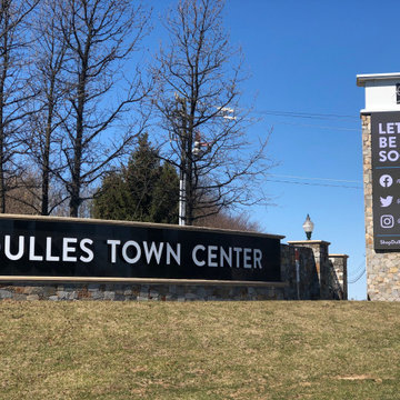 Dulles Town Center Granite Face and Stone and Pylon Sign
