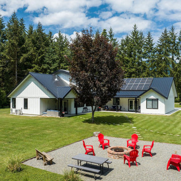 Modern Family Farmhouse