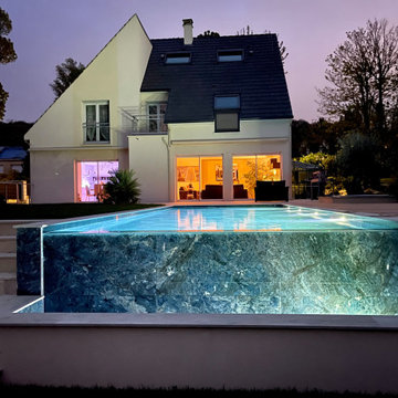 Création d'un grand jardin avec piscine