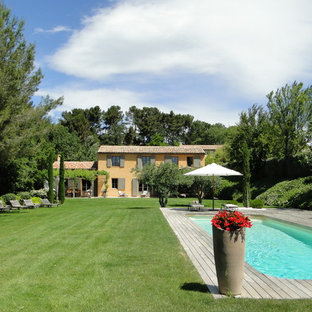 Mas typiquement provençal