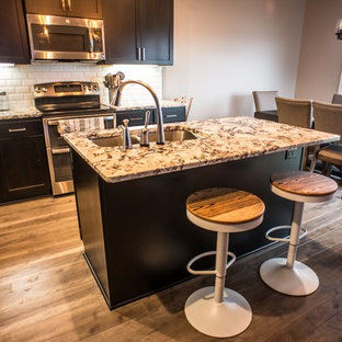 White Torroncino Granite Ideas Photos Houzz