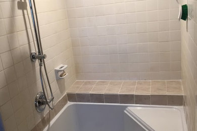 Imagen de cuarto de baño tradicional de tamaño medio