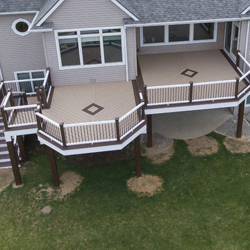 Panoramic Lounge Deck over Lake Templene