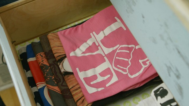 Houzz TV: Try This Cool Way to Fold and Stack T-Shirts
