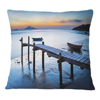 https://st.hzcdn.com/fimgs/ab617e2c0cf534f8_3581-w320-h320-b1-p10--beach-style-decorative-pillows.jpg