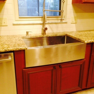 New Cabinets in Cherry With A Chestnut Stain and Liquorice Accent Glaze