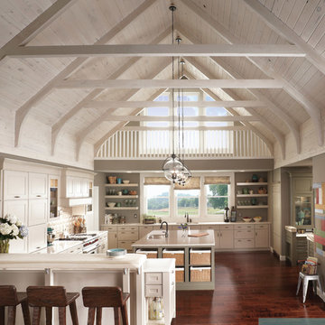 KraftMaid: Modern Farmhouse Kitchen