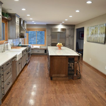 Pinewood Drive - Mountain Transitional Kitchen
