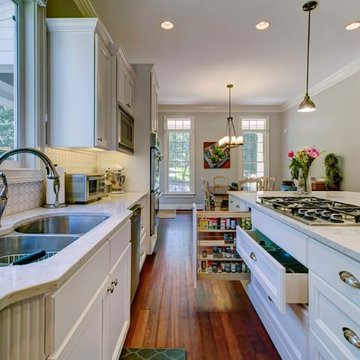 Sunset Lake Kitchen