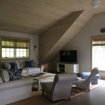 Litchfield Ct, Lake House