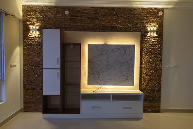 Example of a minimalist living room design in Bengaluru