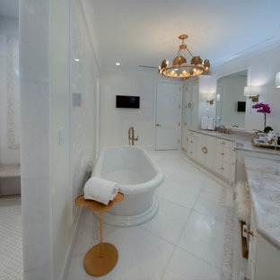 75+ Bäder mit rosa Waschtischplatte und eingebautem Waschtisch Ideen