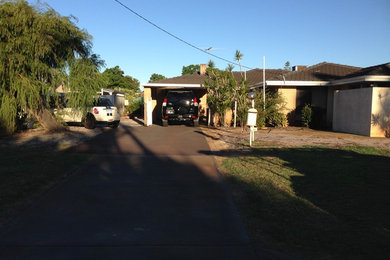 Photo of a modern garage in Perth.