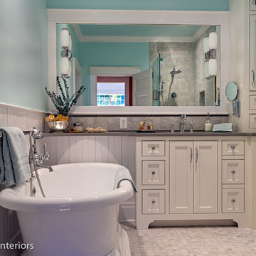 1900’s Cottage Bath - 80’s Redo Redone in Historic Franklin, TN
