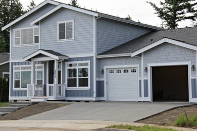 Arts and crafts exterior home photo in Seattle