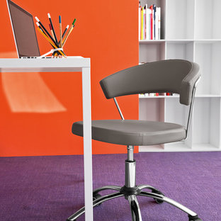 Inspiration for a modern home office and library in Other.