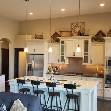 Traditional Craftsman Ranch Plan #65918