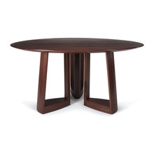 round dining tables