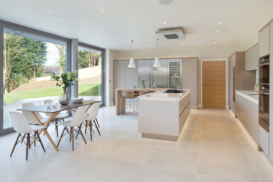 Inspiration for a contemporary kitchen in Oxfordshire.