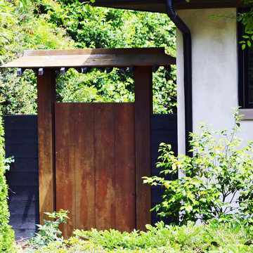 OUTDOOR LIVING
