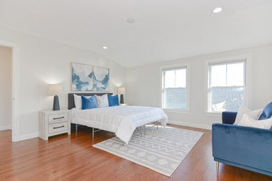 Bedroom - modern bedroom idea in Boston