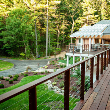 Deck walkway to Addition overlooking entrance