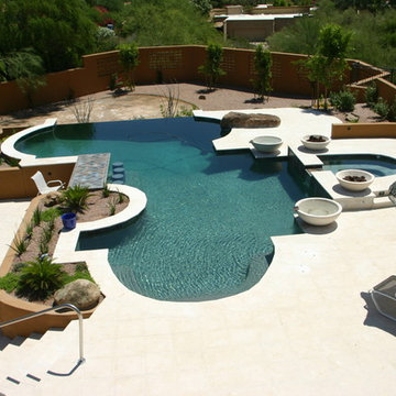 CUSTOM POOL AND SPA WITH NEGATIVE EDGE