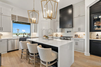 Inspiration for a kitchen remodel in Houston