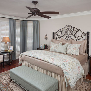 Relaxing Traditional Master Suite - Plano, Texas