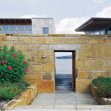 Lakeside Residence