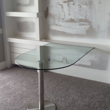 Interior Glass Desk with Stand Off