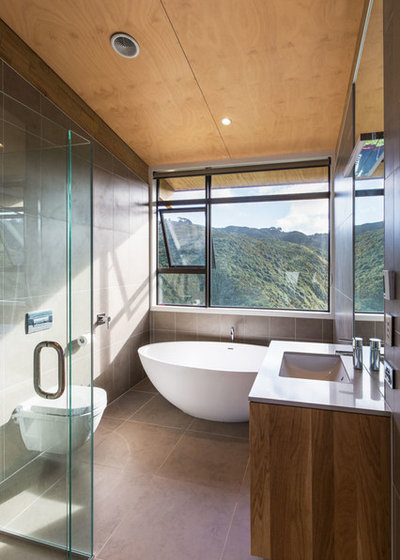 Современный Ванная комната by Tse:Wallace Architects Ltd
