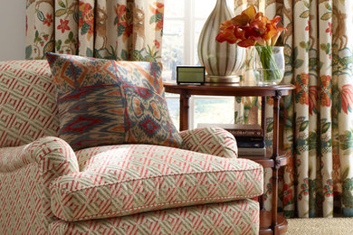 Example of an eclectic living room design in New York