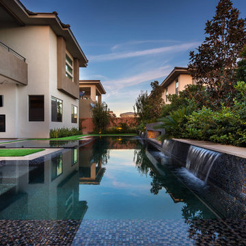 Negative Edge & Perimeter Overflow Pools in Las Vegas, Poolscapes LLC