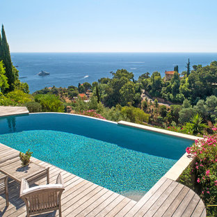 Piscine Sur Une Terrasse En Bois à Débordement Photos Et Idées