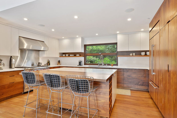 Modern Kitchen by designpad architecture - Patrick Perez Architect