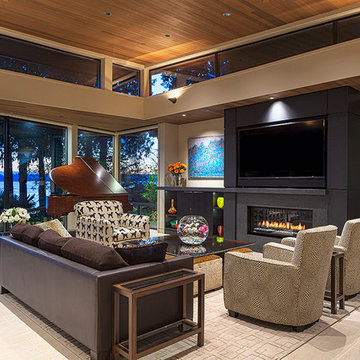 Hunts Point Residence
