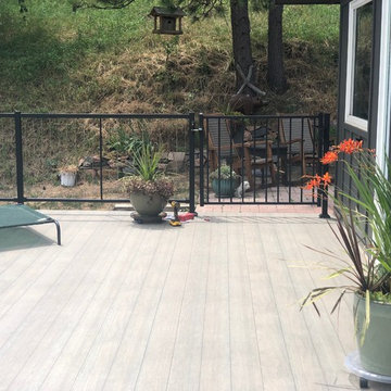 DecTec Deck Roof, Fortress Cable Railing and Wild Hog wire fence