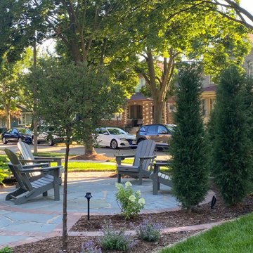 Comfortable Traditional Garden