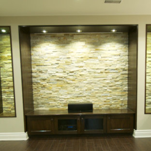 Rustikale Keller mit Kaminsims aus Metall Ideen, Design & Bilder | Houzz