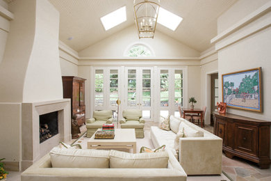 Trendy living room photo in Nashville