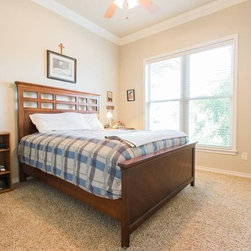 5302 Riviera Ct - Products