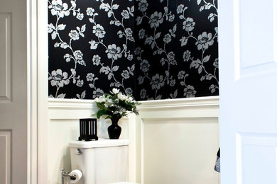 Bathroom - traditional bathroom idea in Toronto
