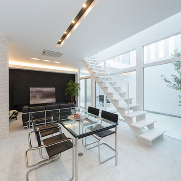 Court Yard-Villa