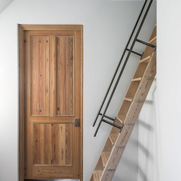 Modern Arts & Craft