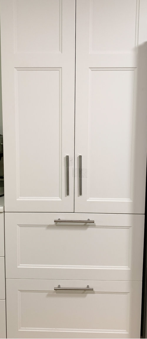 Where Should Pantry Handles Go? (Ikea Axstad)